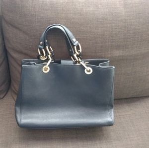 Ladies Michael Kors Purse